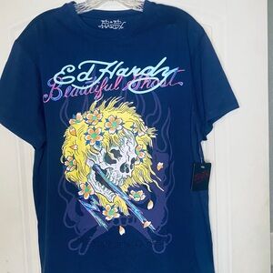 Ed Hardy mens T-Shirt with Skull and Flowers Design